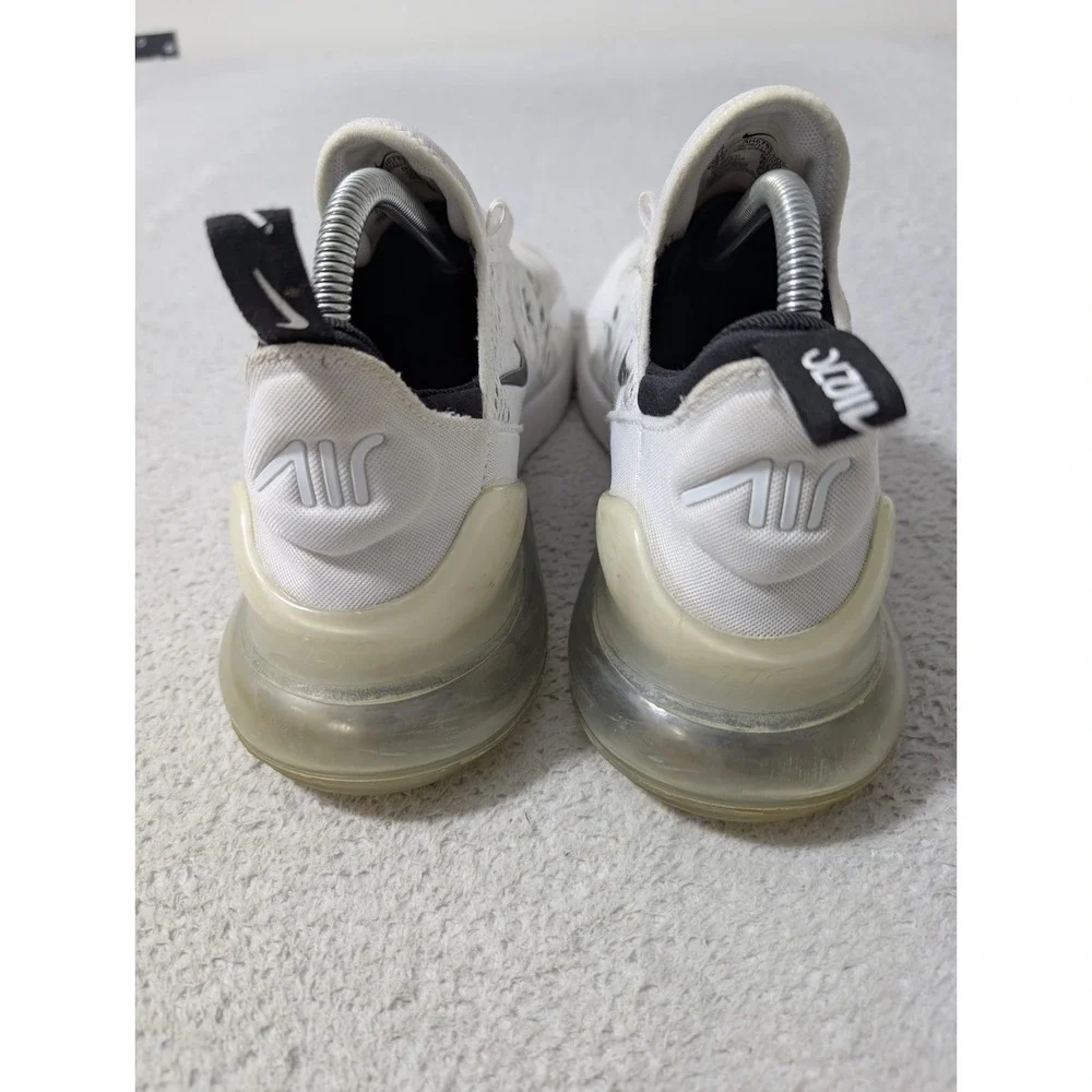 Nike Air Max 270 Women's‎ 11 White gray Black Running Shoes. AH6789-100